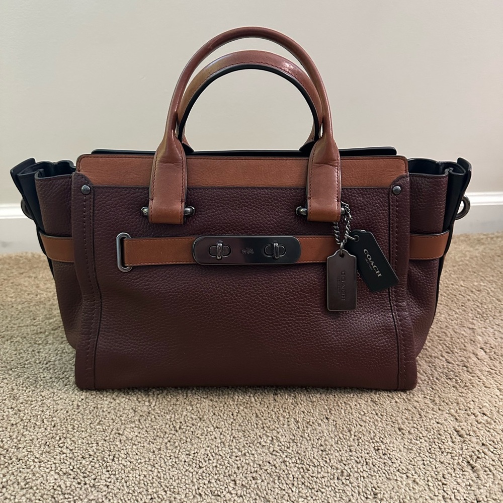 Brown Leather Coach Swagger